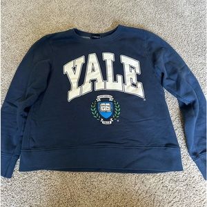 Zara Yale Sweatshirt, Size: L